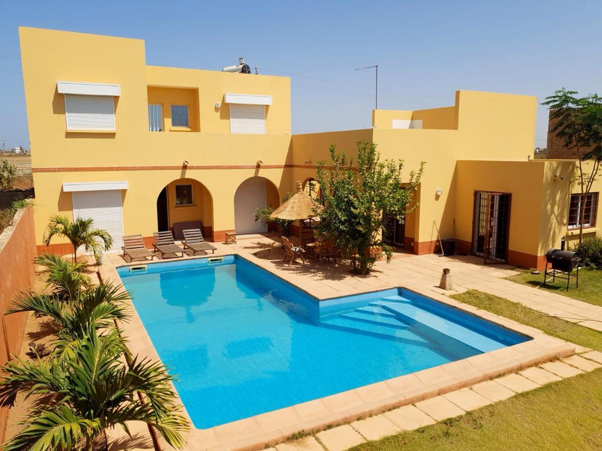 Magnifique Villa Riad avec piscine proche plage Saly Portudal Extérieur photo