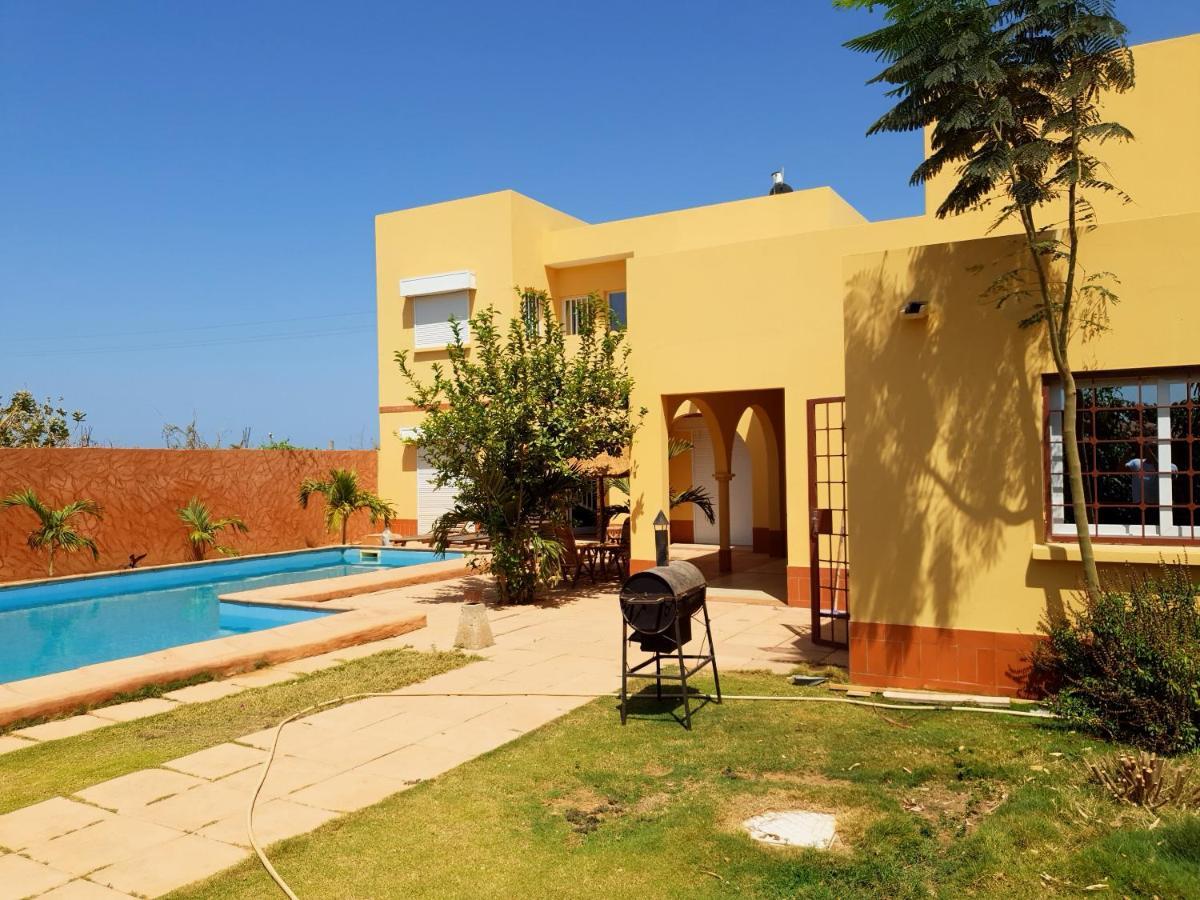 Magnifique Villa Riad avec piscine proche plage Saly Portudal Extérieur photo