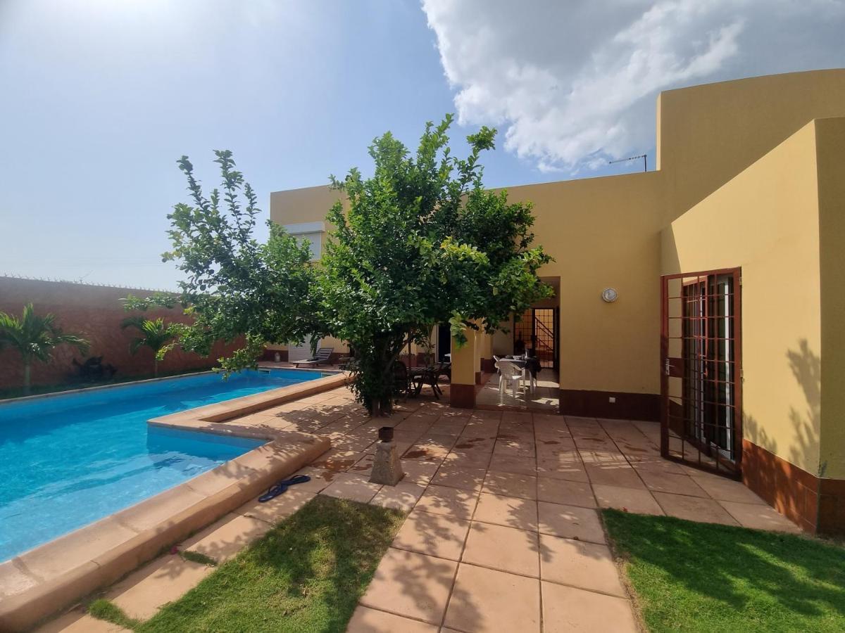 Magnifique Villa Riad avec piscine proche plage Saly Portudal Extérieur photo